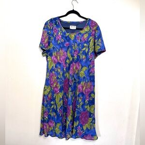Jeffrey & Dara Floral Midi Dress